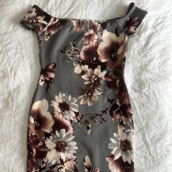 Guess Medium Floral dress - Picture 1 of 2